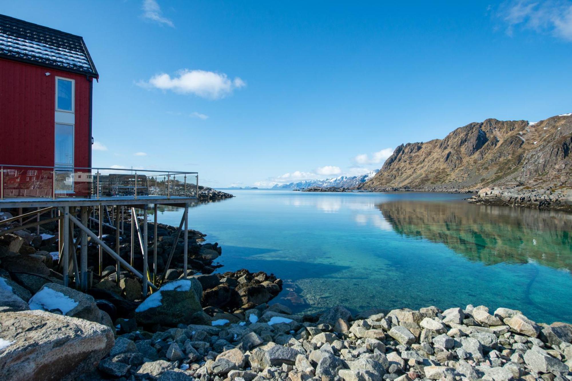 Lofoten Waterfront Luxury Lodge Баллстад Екстер'єр фото