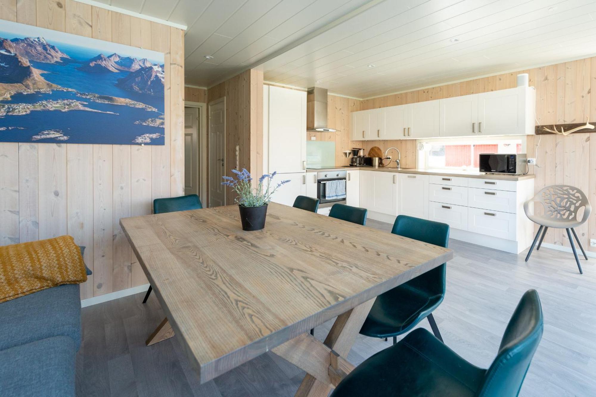 Lofoten Waterfront Luxury Lodge Баллстад Екстер'єр фото